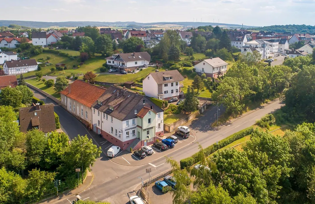 Landhotel Zum Niestetal-1